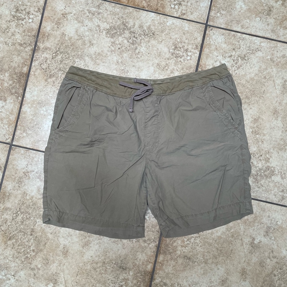 Arizona Jean Company Olive Cargo Shorts